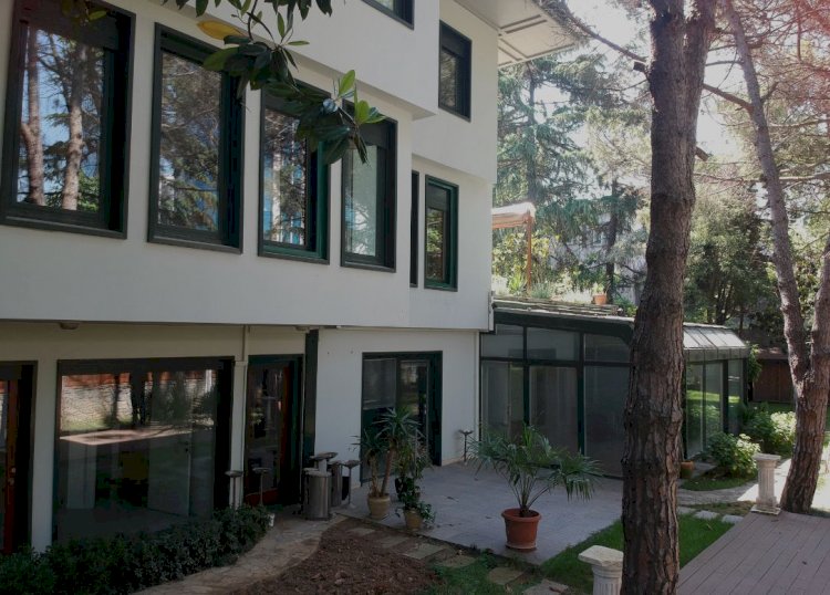 Bahçelievler de Villa Satışı Gerçekleşti.